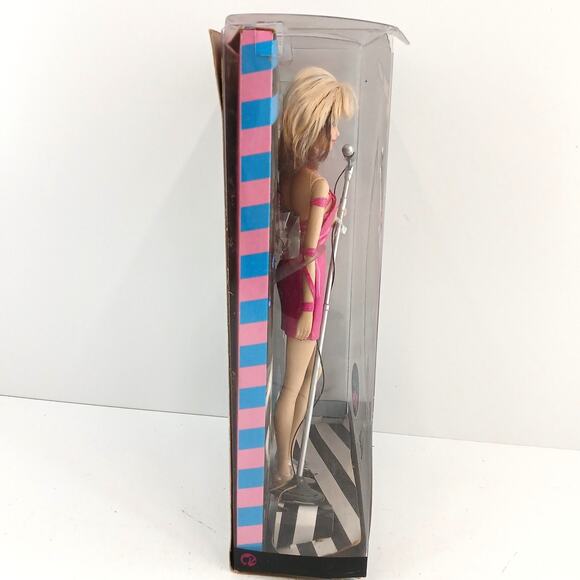 Barbie Debbie Harry Doll Blondie Ladies of the 80s Pink Label 2009 Collector NOB - Picture 5 of 16